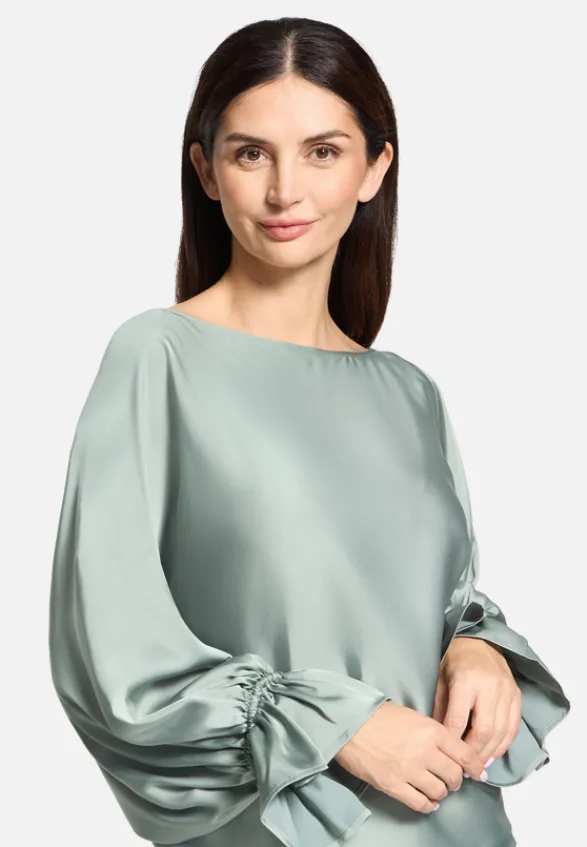 Betty Barclay Blusen*Satin-Bluse mit U-Boot-Ausschnitt Chinois Green